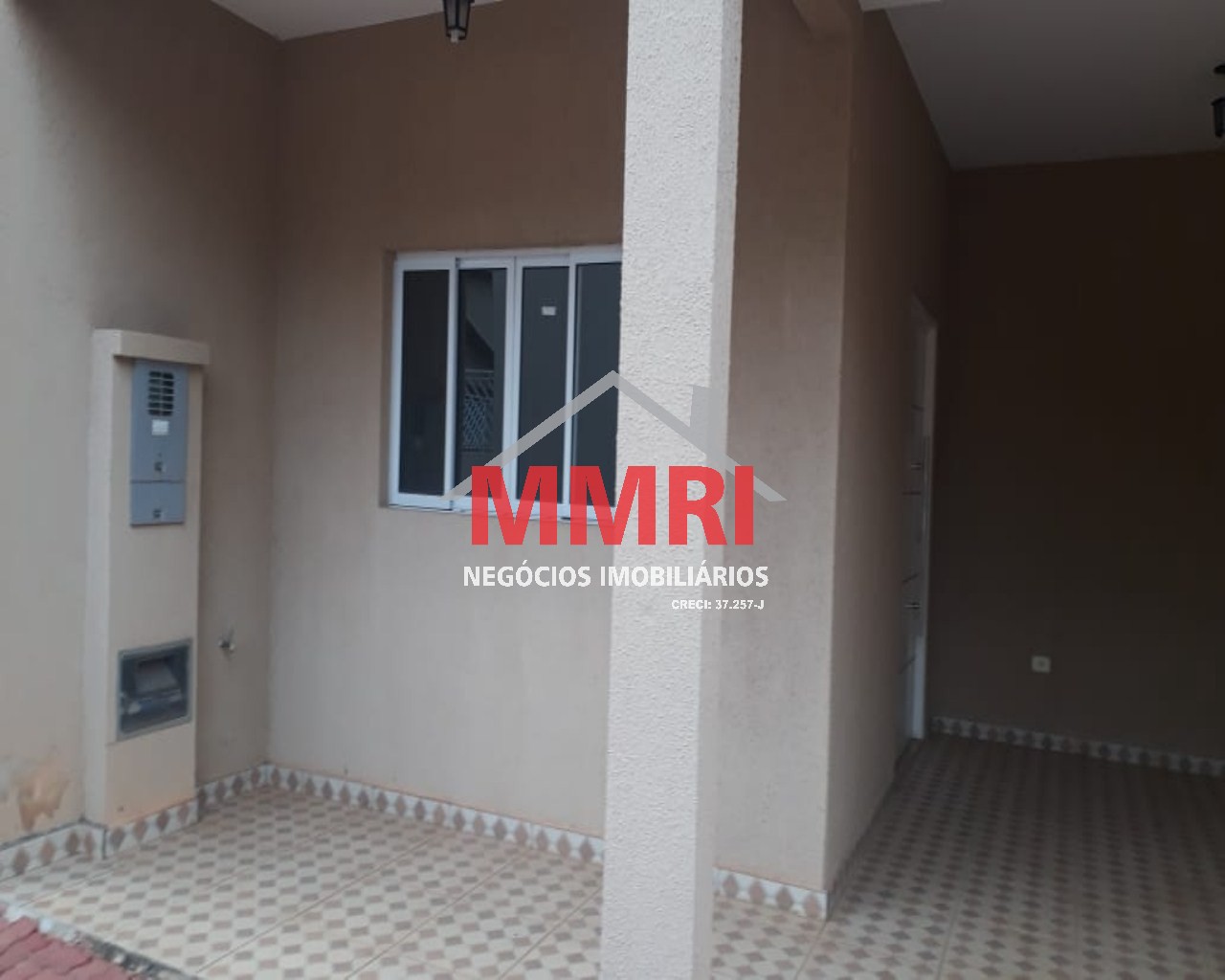 Casa de Condomínio à venda com 3 quartos, 184m² - Foto 1