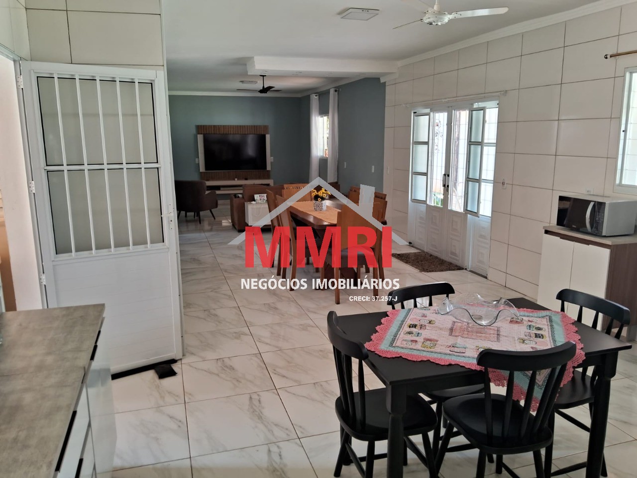 Chácara à venda com 4 quartos, 976m² - Foto 19