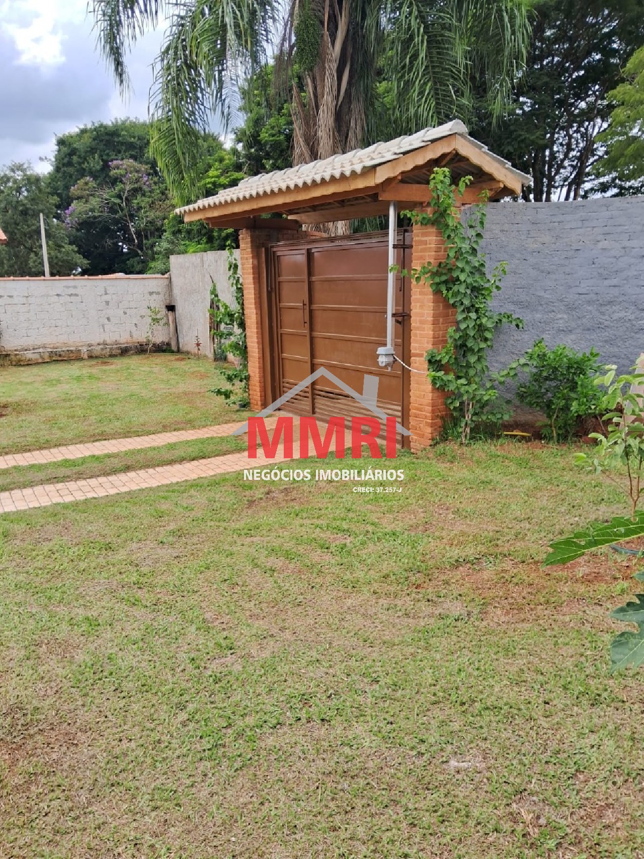 Chácara à venda com 4 quartos, 976m² - Foto 6