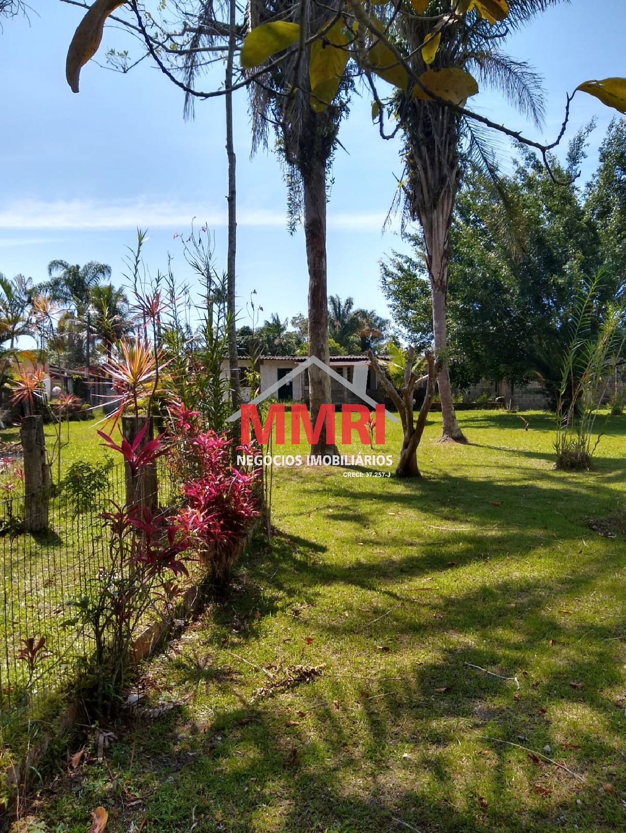 Chácara, 2 quartos, 3200 m² - Foto 1