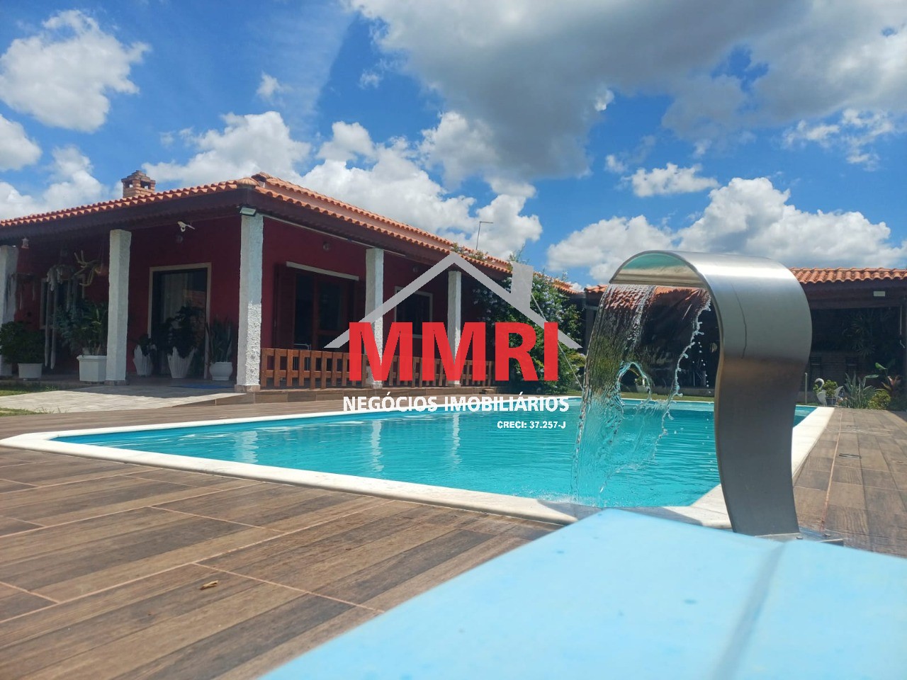 Chácara, 3 quartos, 1000 m² - Foto 1