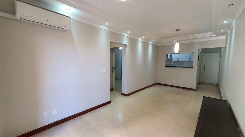 Apartamento à venda com 2 quartos, 75m² - Foto 5