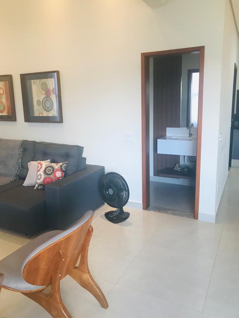 Casa à venda com 3 quartos, 217m² - Foto 9