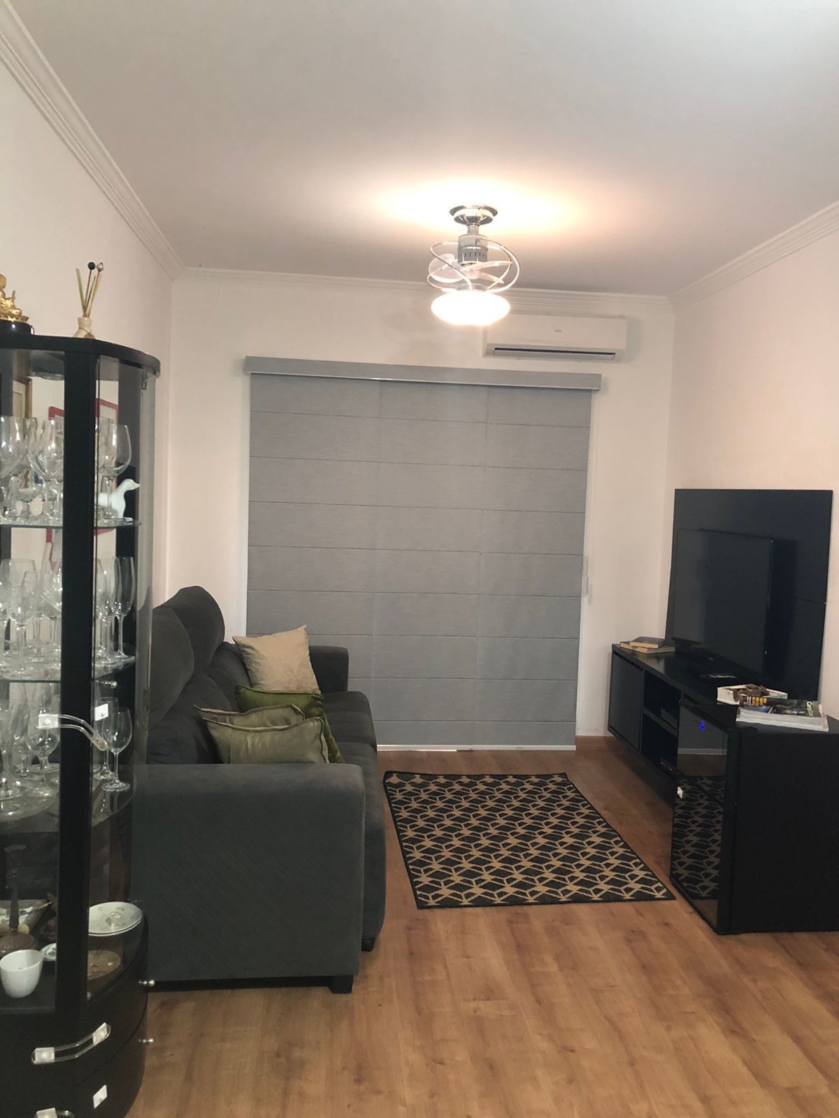 Apartamento à venda com 2 quartos, 70m² - Foto 2