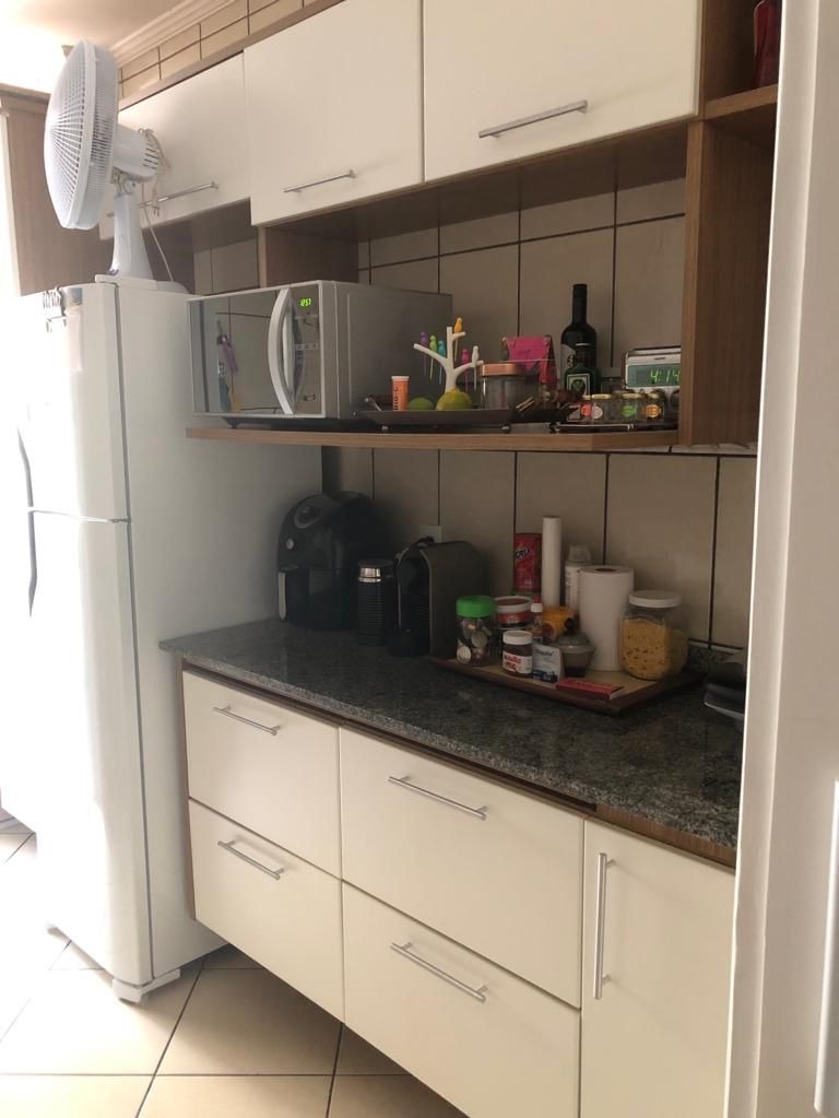 Apartamento à venda com 2 quartos, 70m² - Foto 17