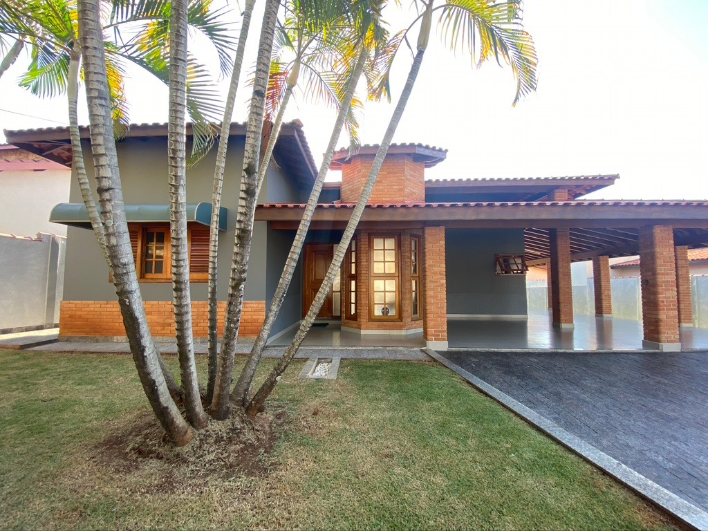 Casa à venda com 3 quartos - Foto 1