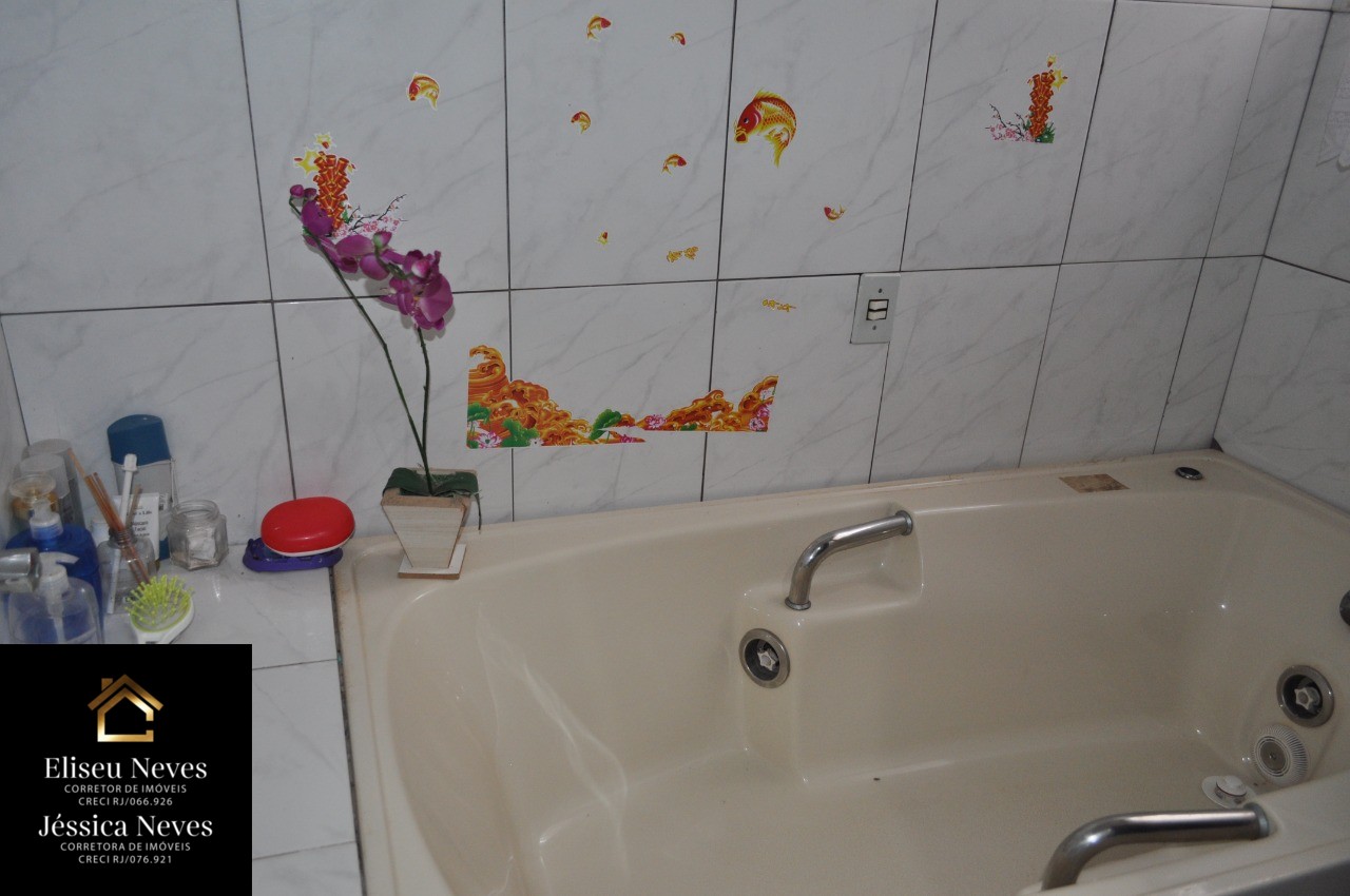 Casa à venda com 3 quartos, 744m² - Foto 4