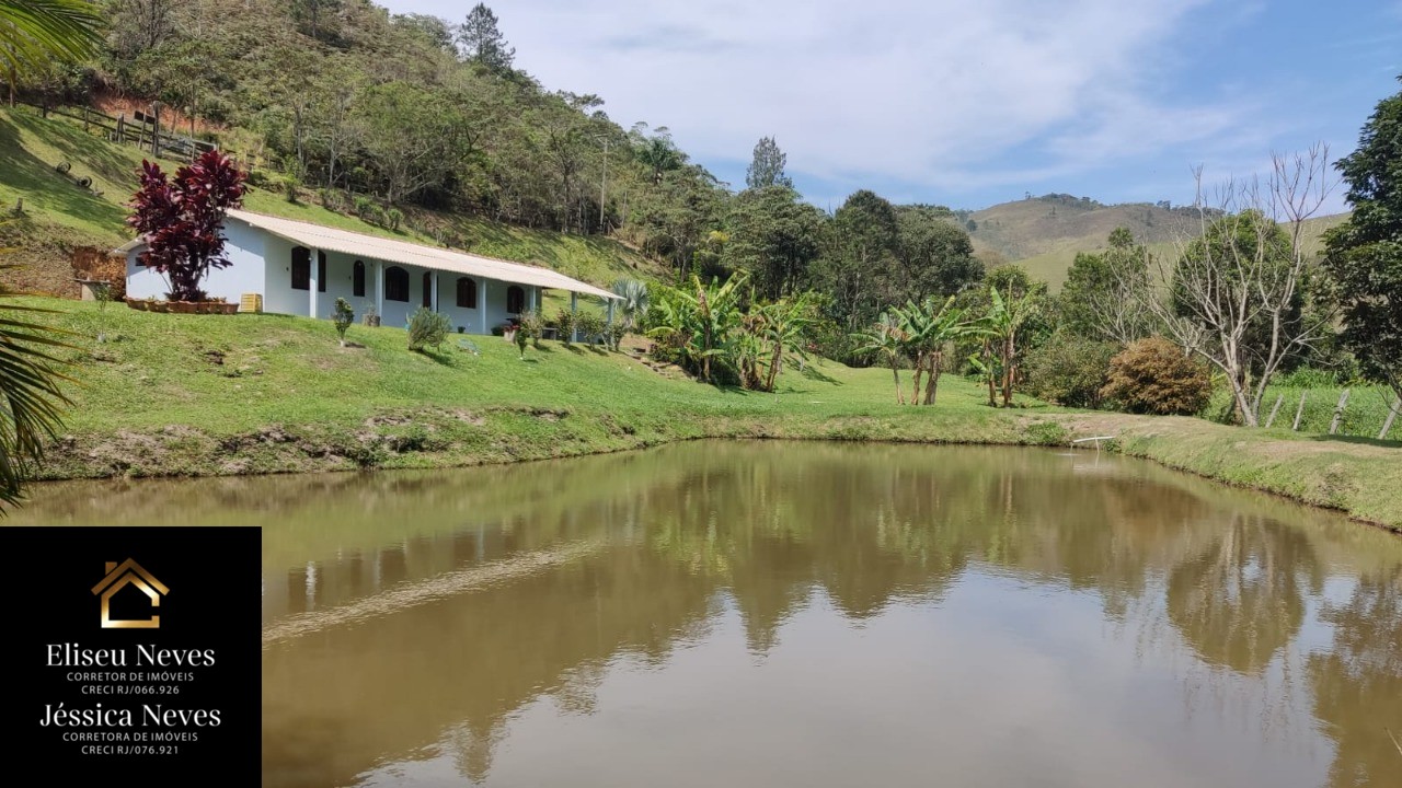 Sítio à venda com 3 quartos, 2400m² - Foto 1