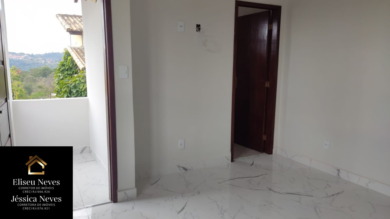 Casa à venda com 2 quartos, 200m² - Foto 9