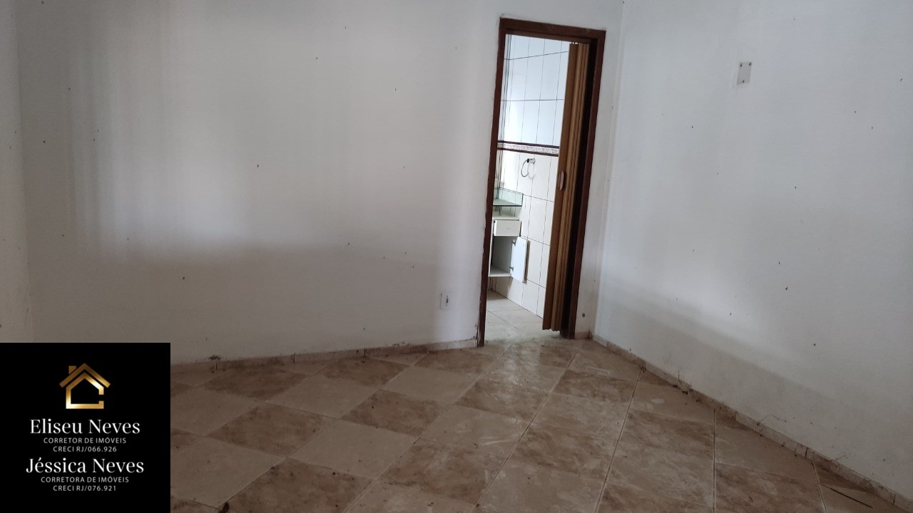 Casa à venda com 4 quartos, 1990m² - Foto 12