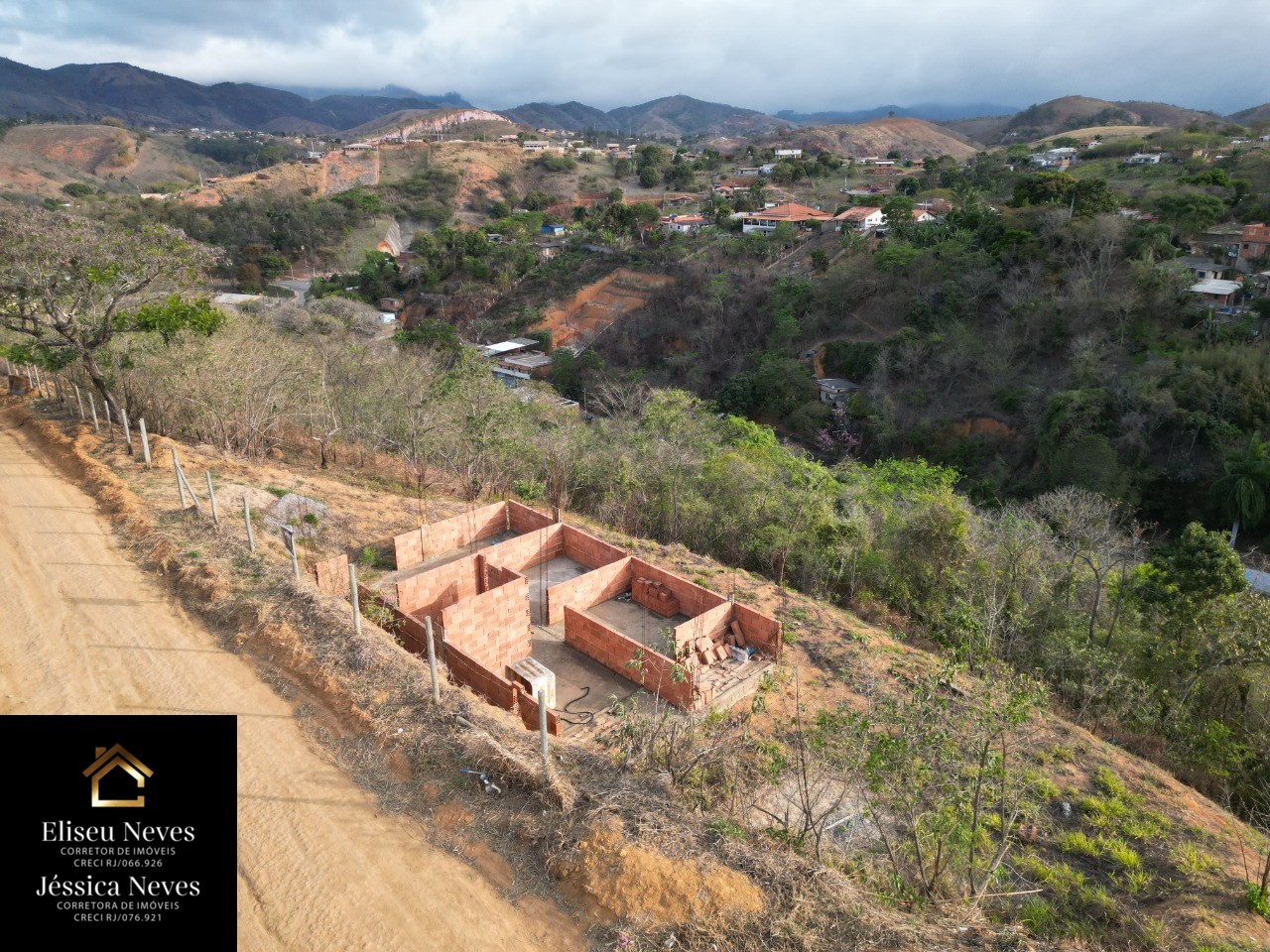 Terreno à venda, 1500m² - Foto 1