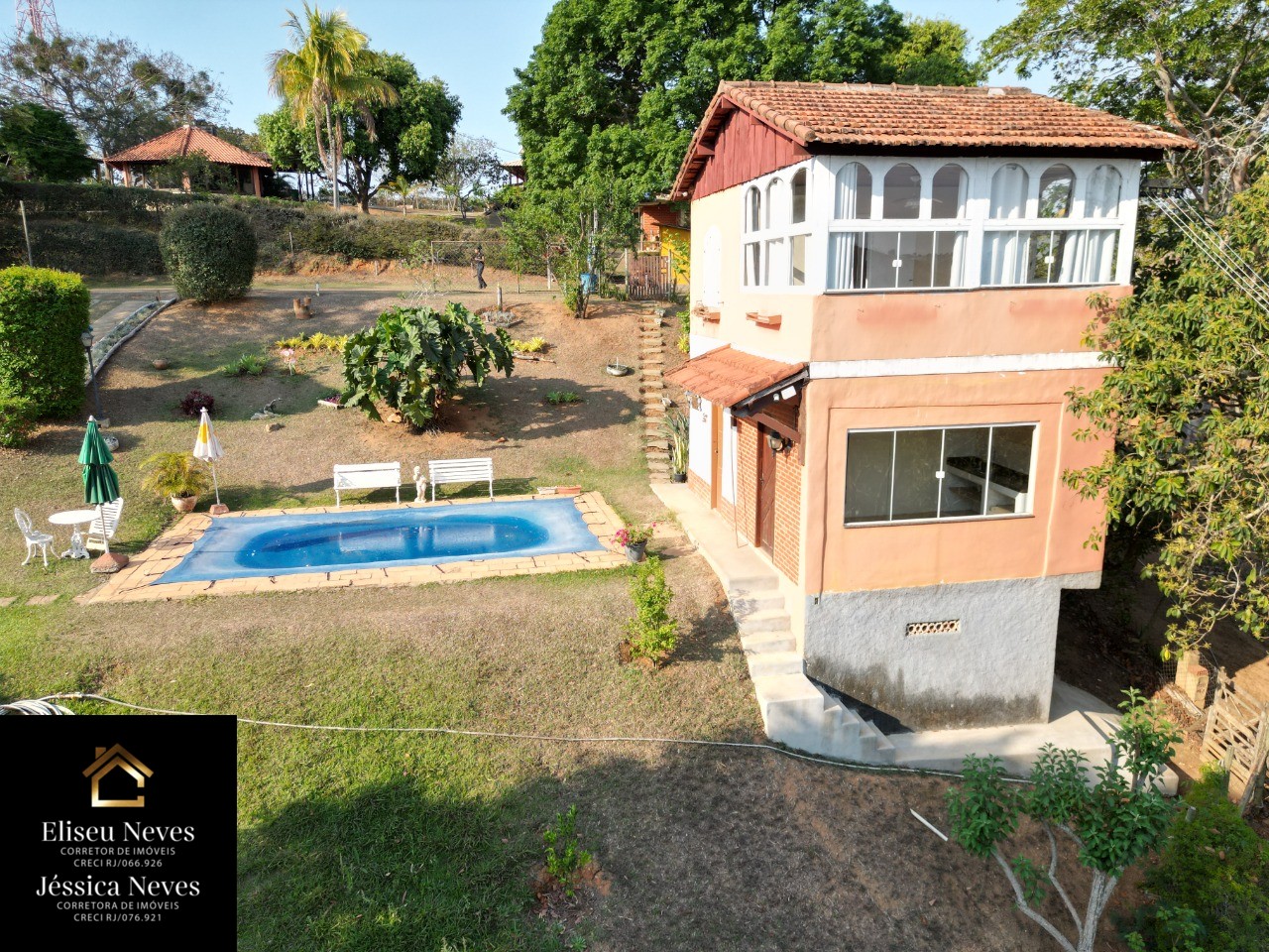 Casa à venda com 3 quartos, 1970m² - Foto 27