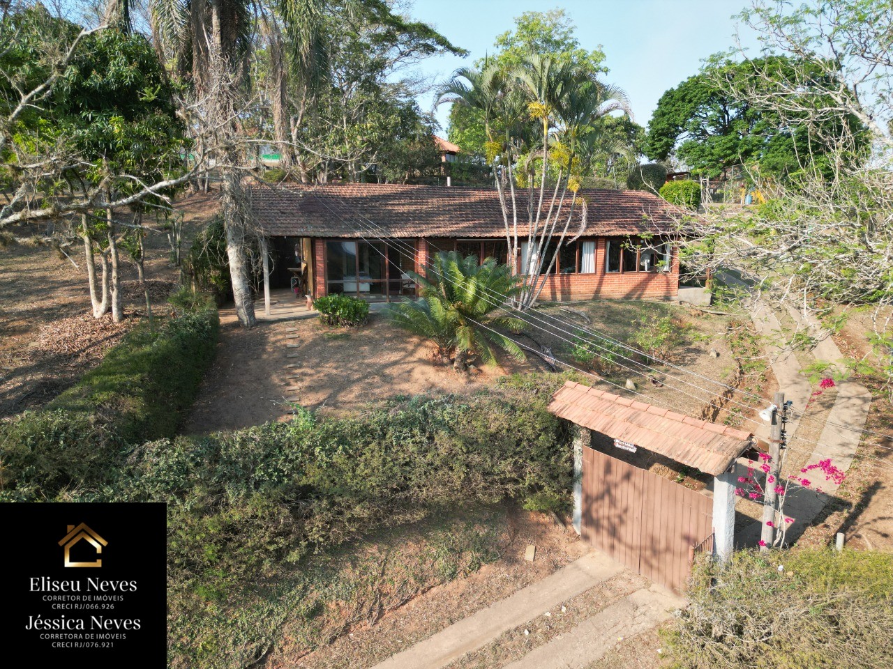 Casa à venda com 3 quartos, 1970m² - Foto 3