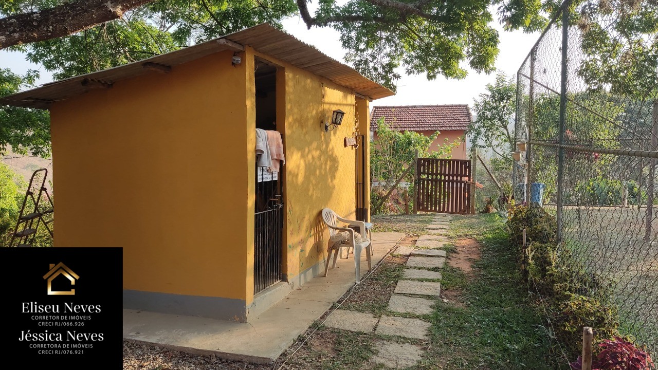 Casa à venda com 3 quartos, 1970m² - Foto 45