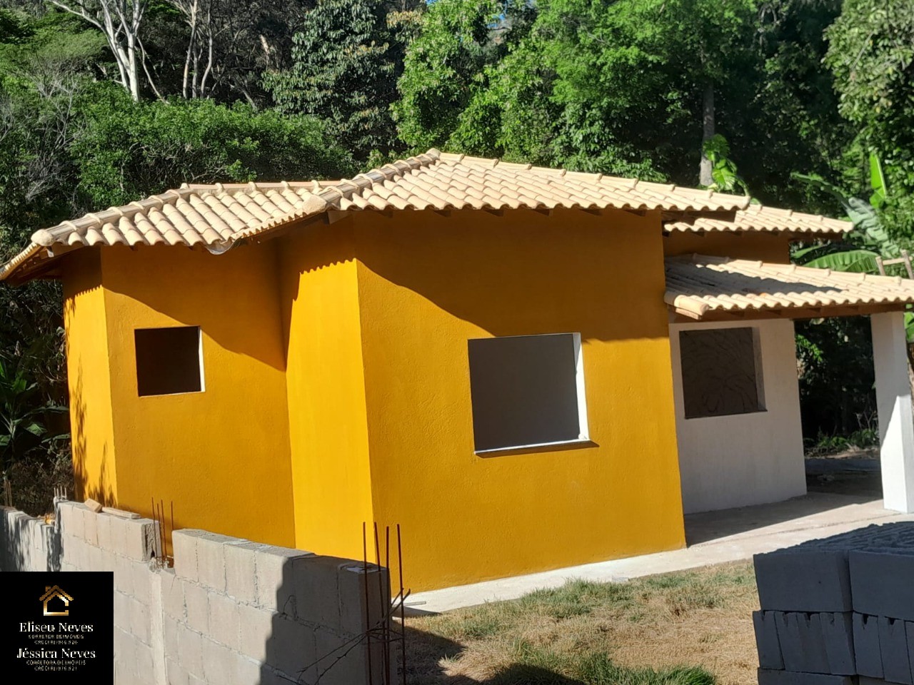 Casa à venda com 2 quartos, 420m² - Foto 4