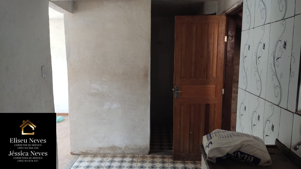 Casa à venda com 1 quarto, 100m² - Foto 12