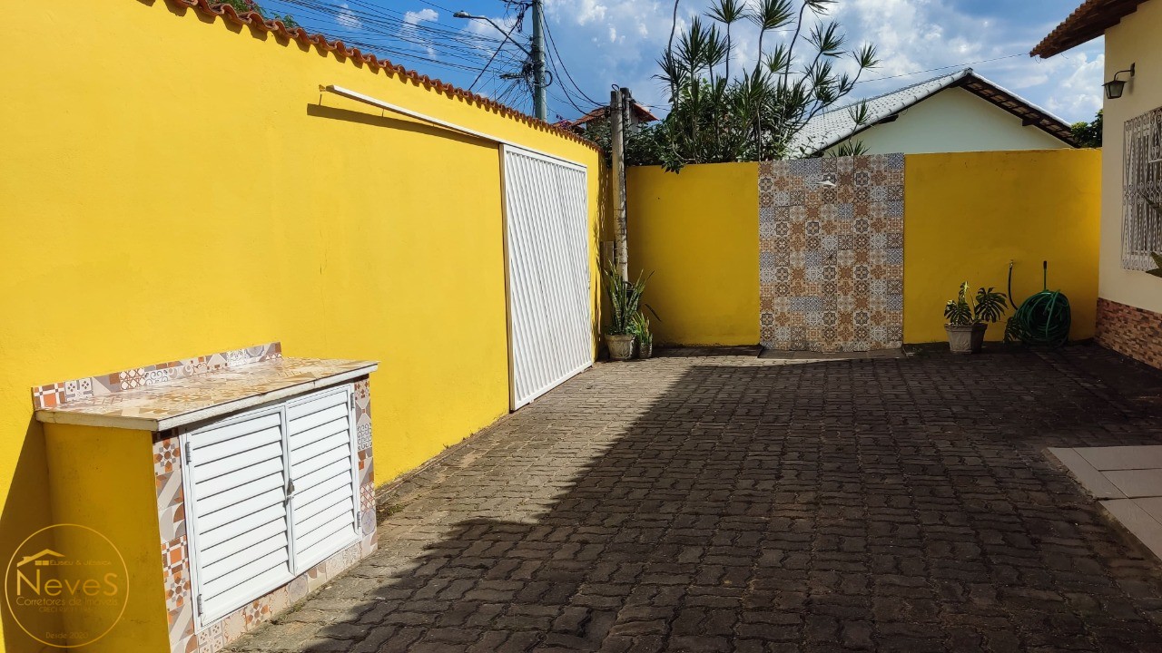 Casa à venda com 4 quartos, 1050m² - Foto 5