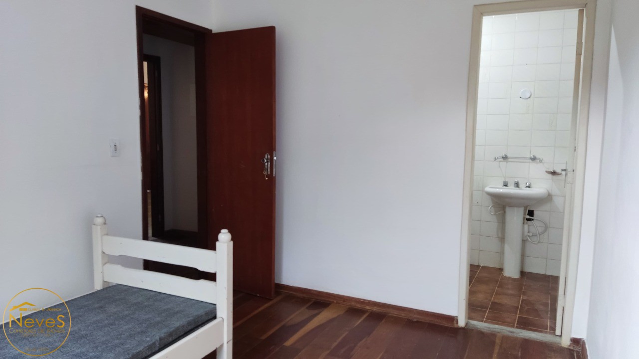 Sítio à venda com 3 quartos, 22385m² - Foto 15