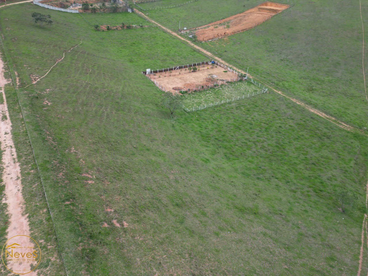 Terreno à venda, 2141m² - Foto 8