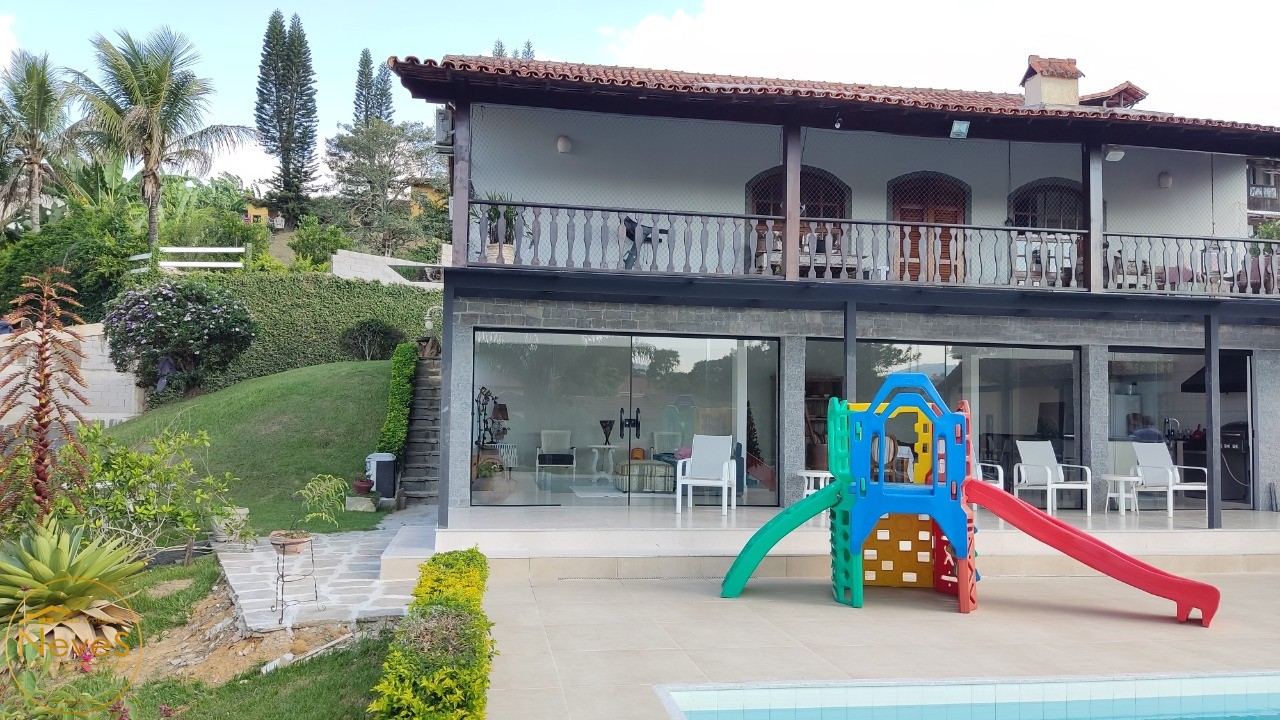 Casa à venda com 4 quartos, 1215m² - Foto 2