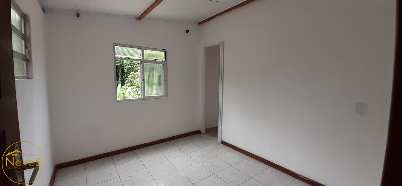 Casa à venda com 7 quartos, 300m² - Foto 7