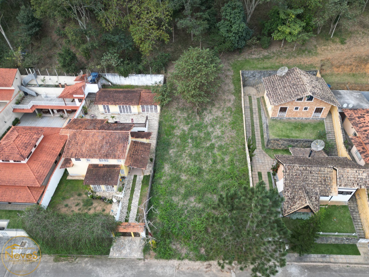 Terreno à venda, 450m² - Foto 1