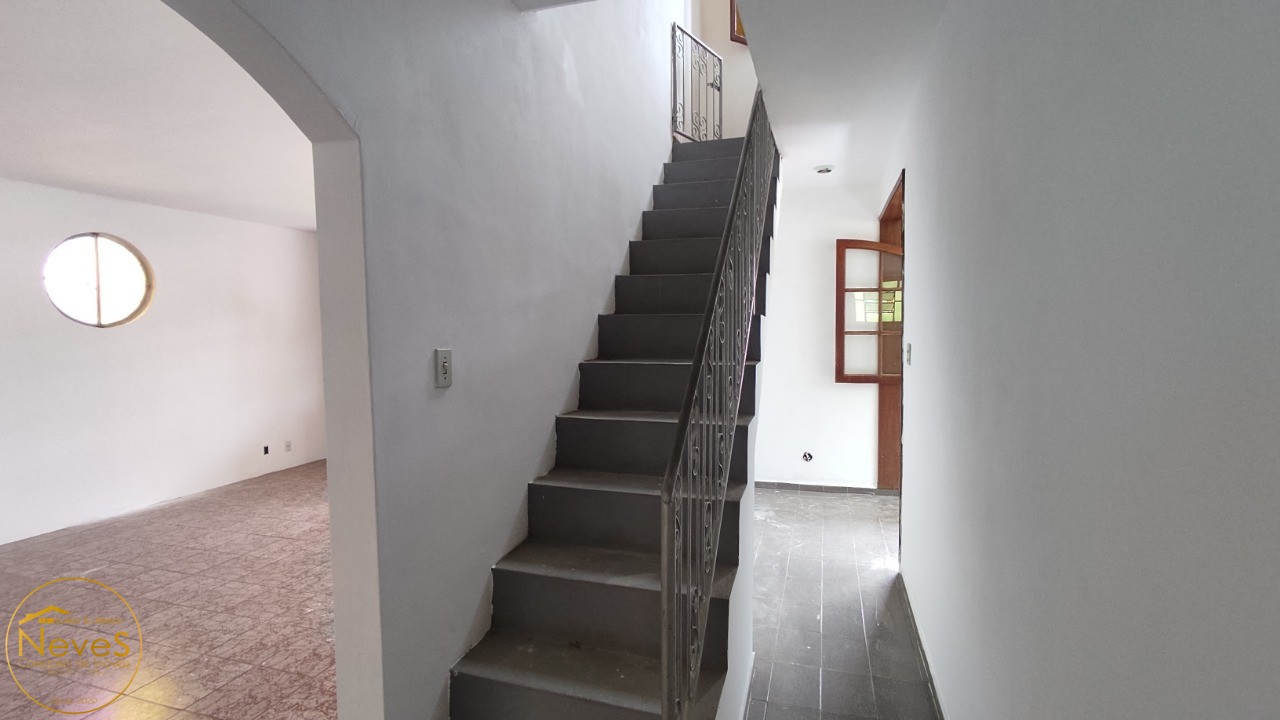 Casa à venda com 3 quartos, 264m² - Foto 12