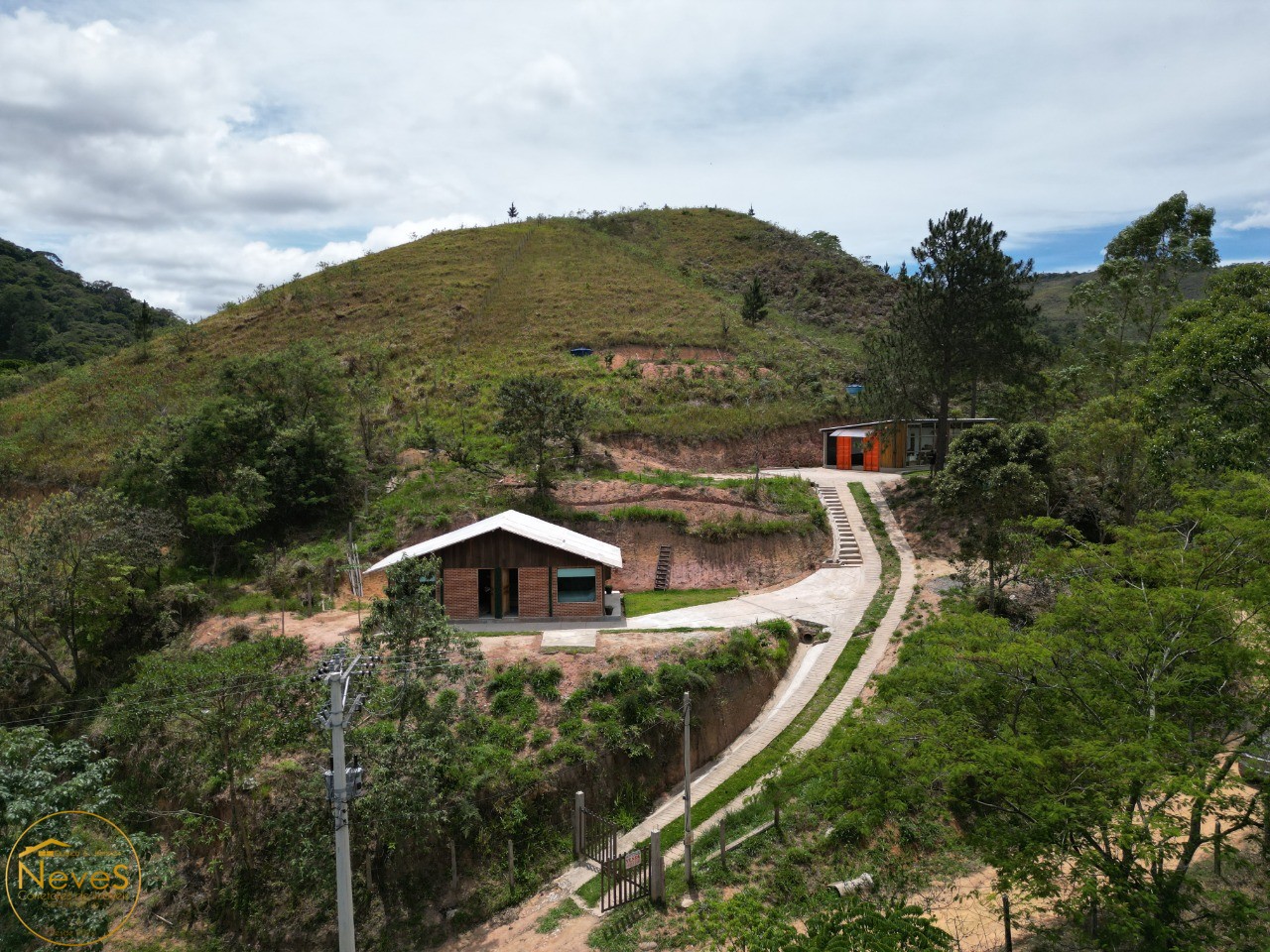 Casa à venda com 2 quartos, 2800m² - Foto 3