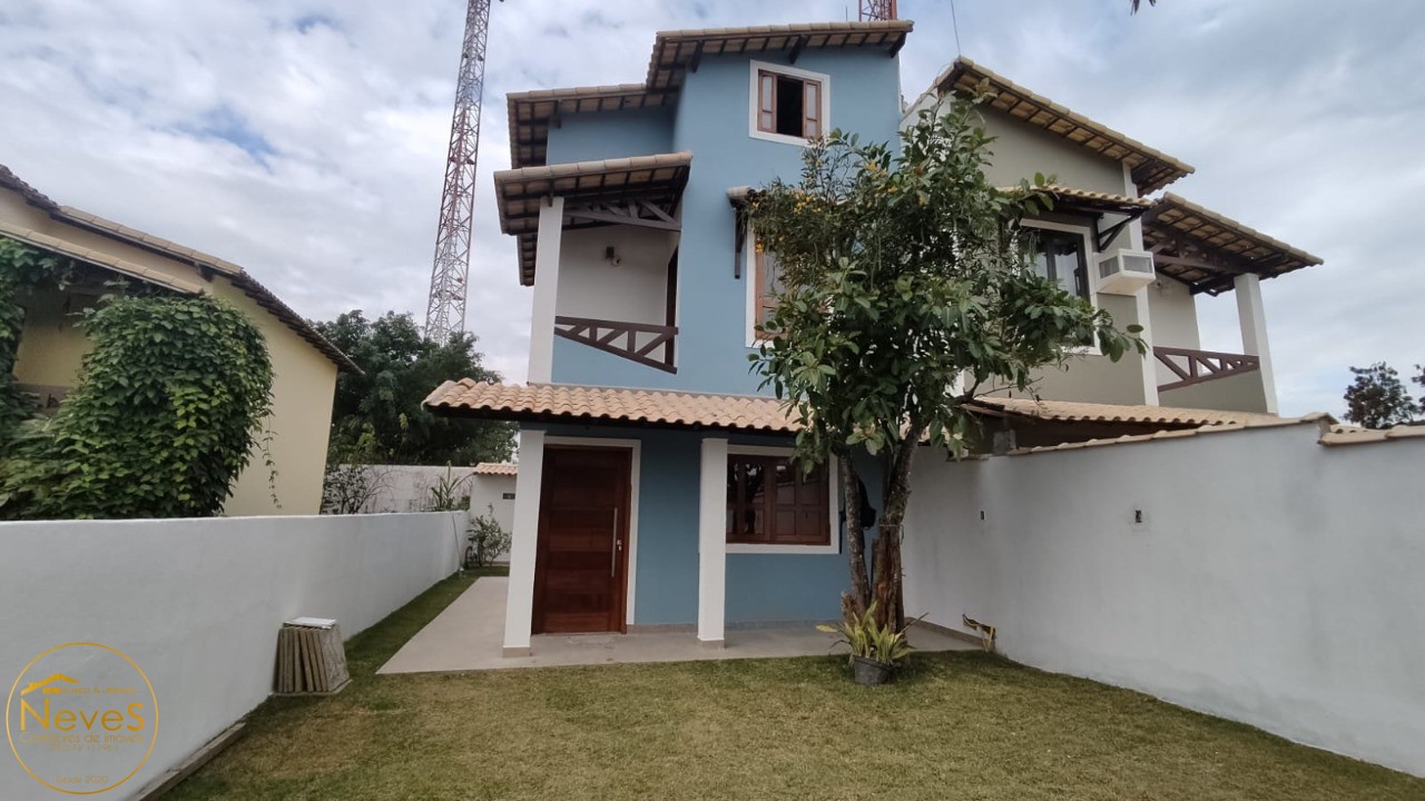 Casa à venda com 2 quartos, 200m² - Foto 1