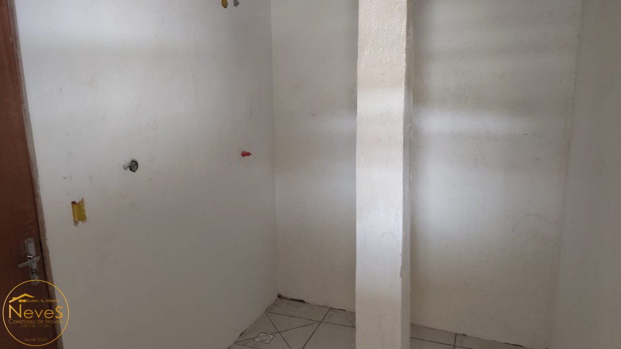 Casa à venda com 2 quartos, 720m² - Foto 14