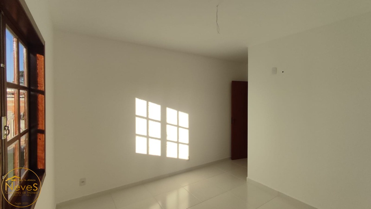 Casa à venda com 2 quartos, 180m² - Foto 7