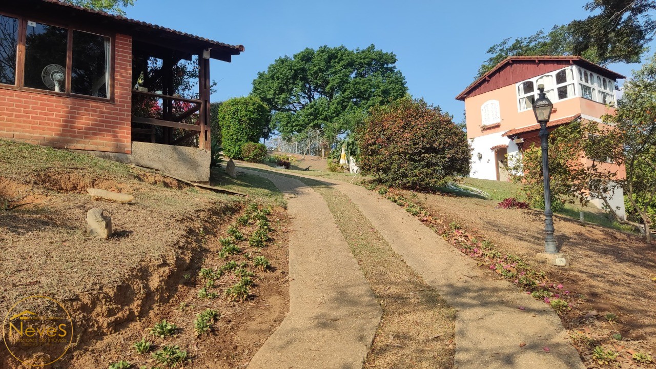 Casa à venda com 3 quartos, 1970m² - Foto 28