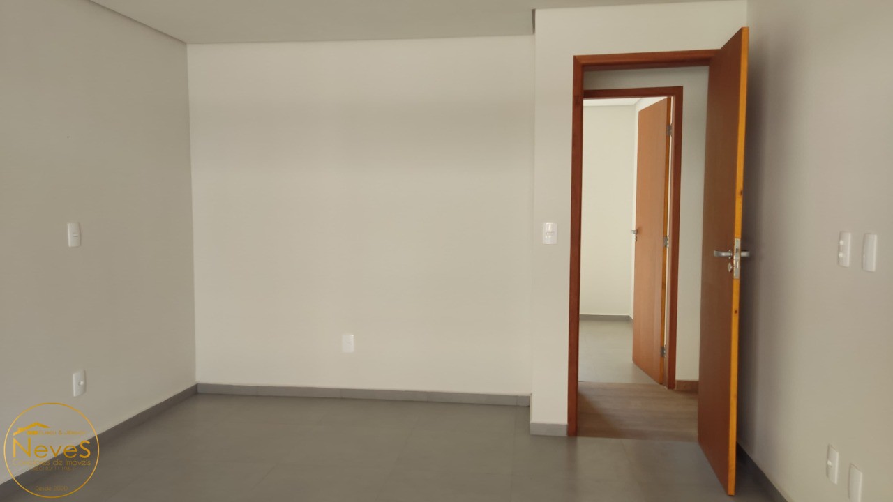 Casa à venda com 2 quartos, 199m² - Foto 12