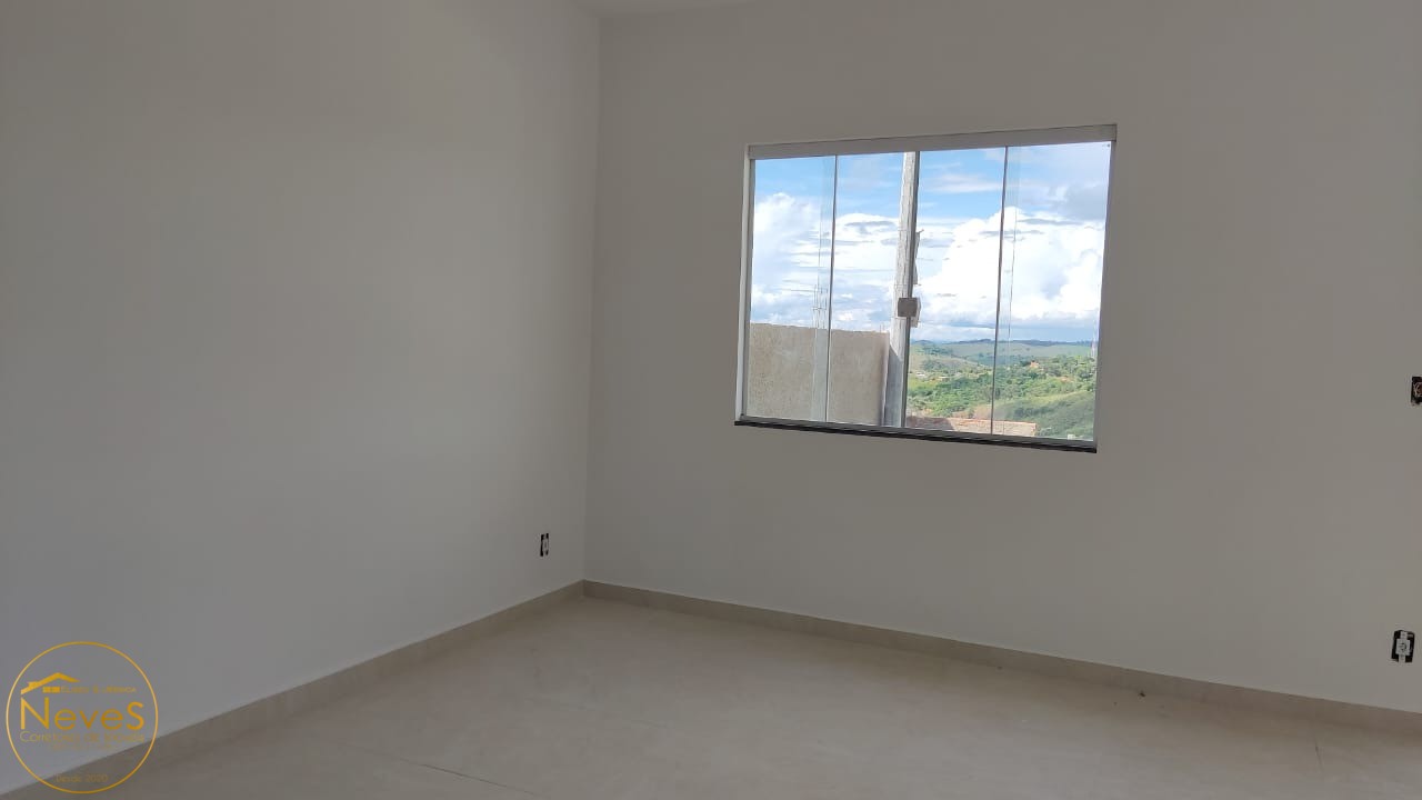 Casa à venda com 2 quartos, 166m² - Foto 4