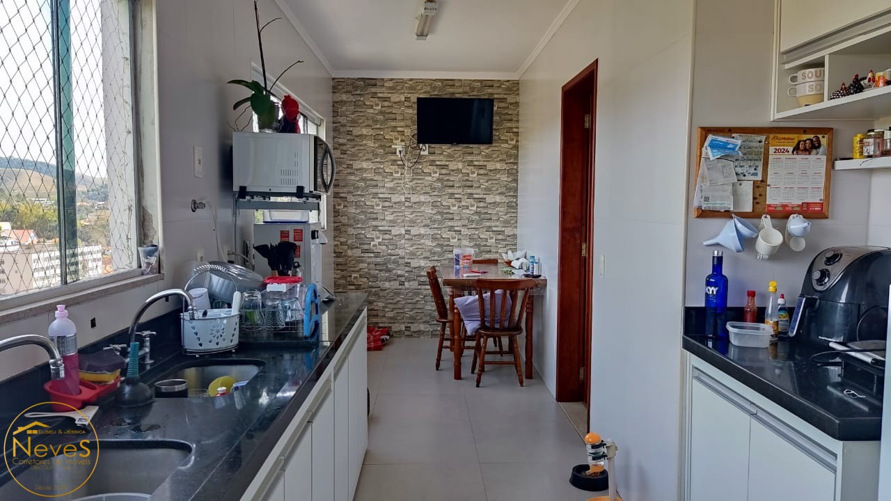 Casa à venda com 4 quartos, 450m² - Foto 21