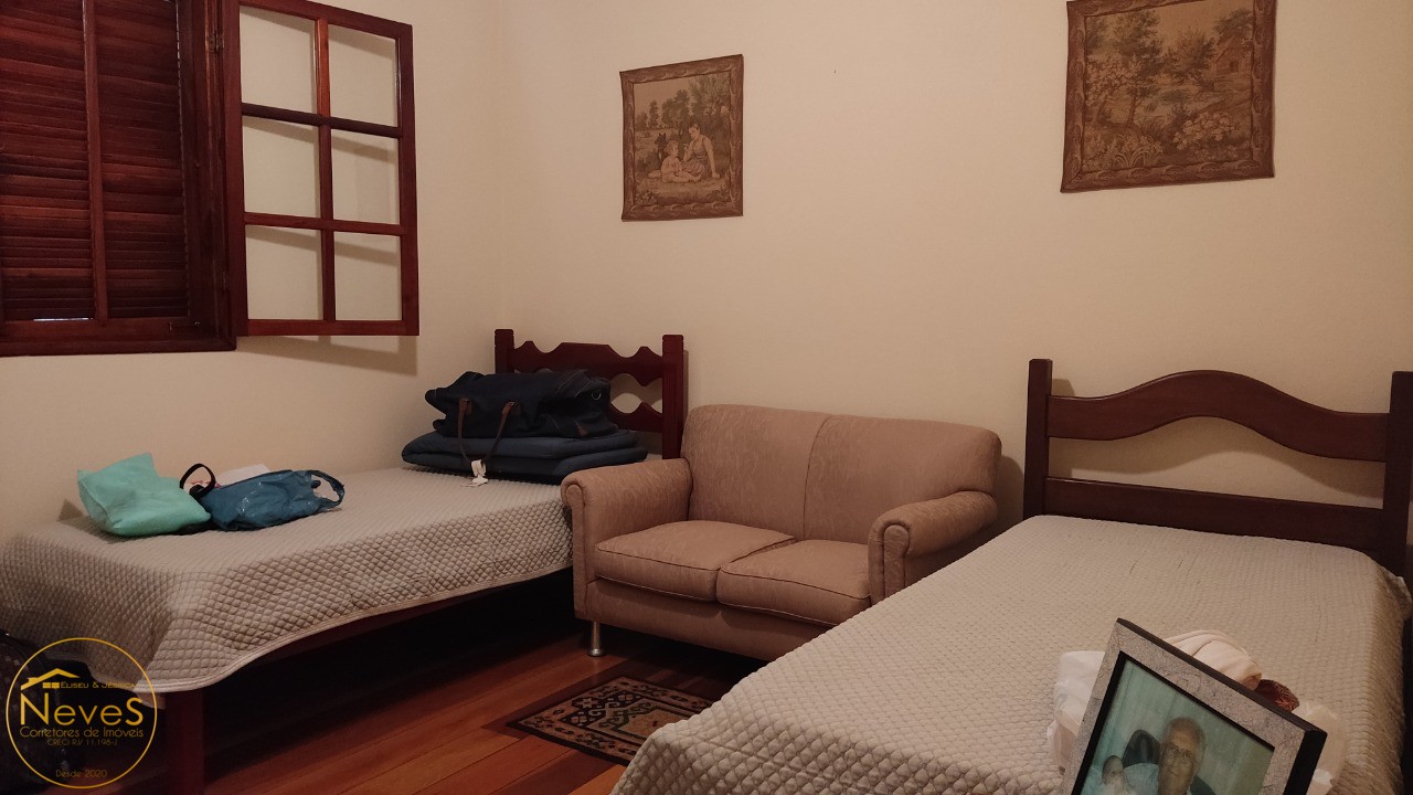 Casa à venda com 3 quartos, 1740m² - Foto 14