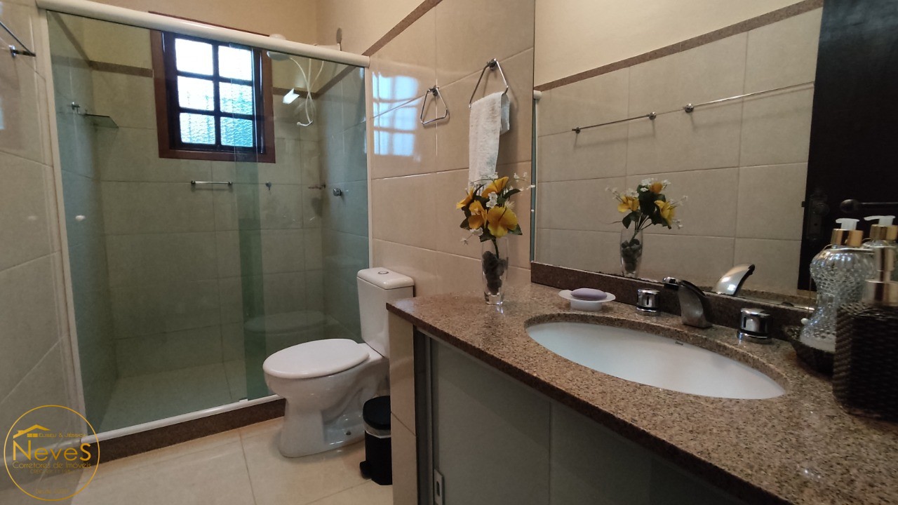 Casa à venda com 3 quartos, 1740m² - Foto 9