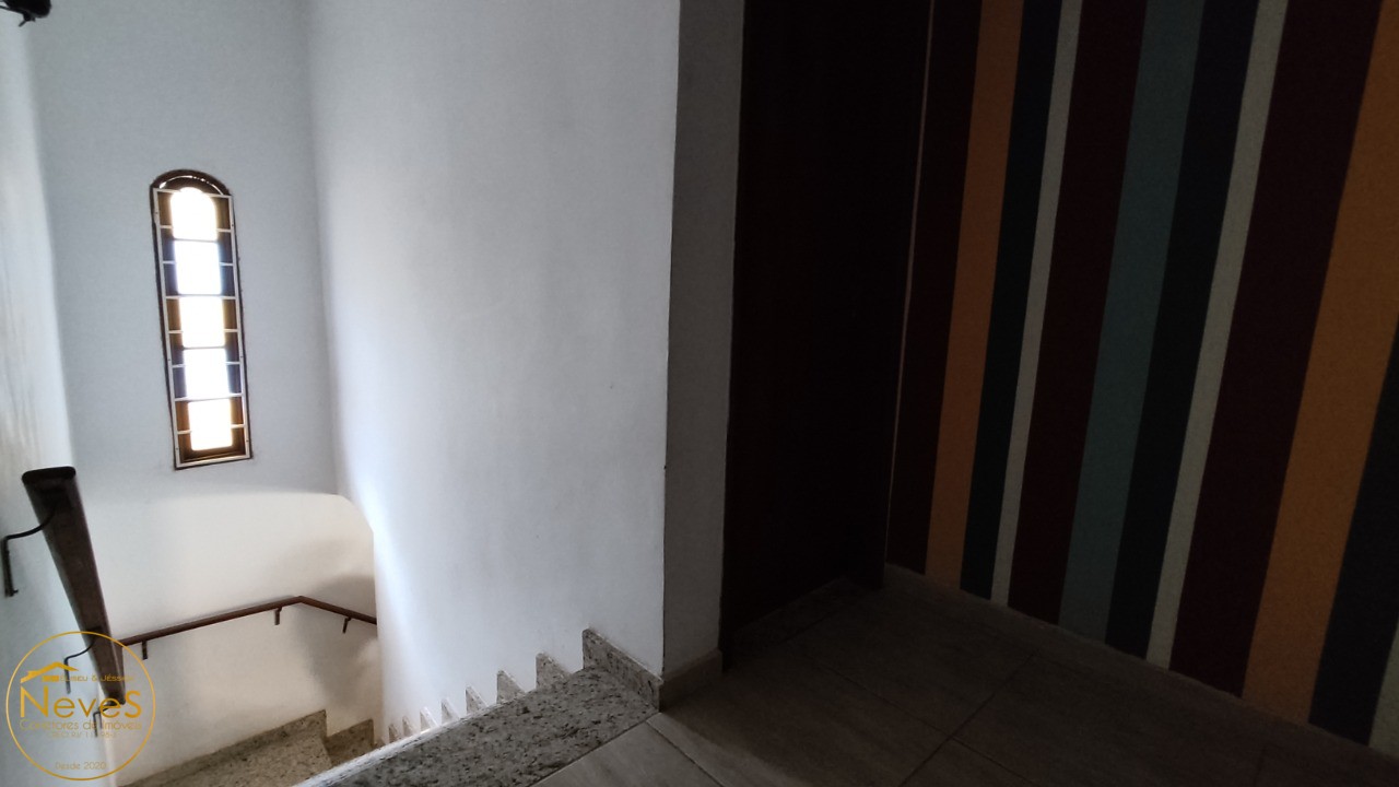 Casa à venda com 3 quartos, 920m² - Foto 13