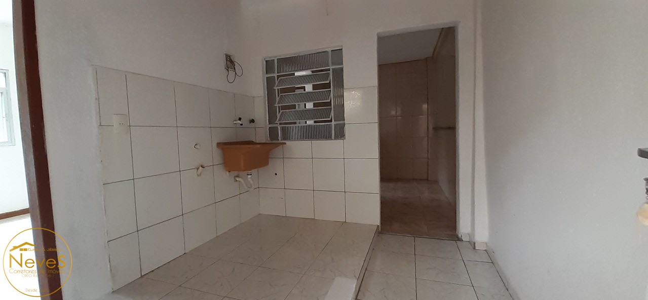 Casa à venda com 7 quartos, 300m² - Foto 8