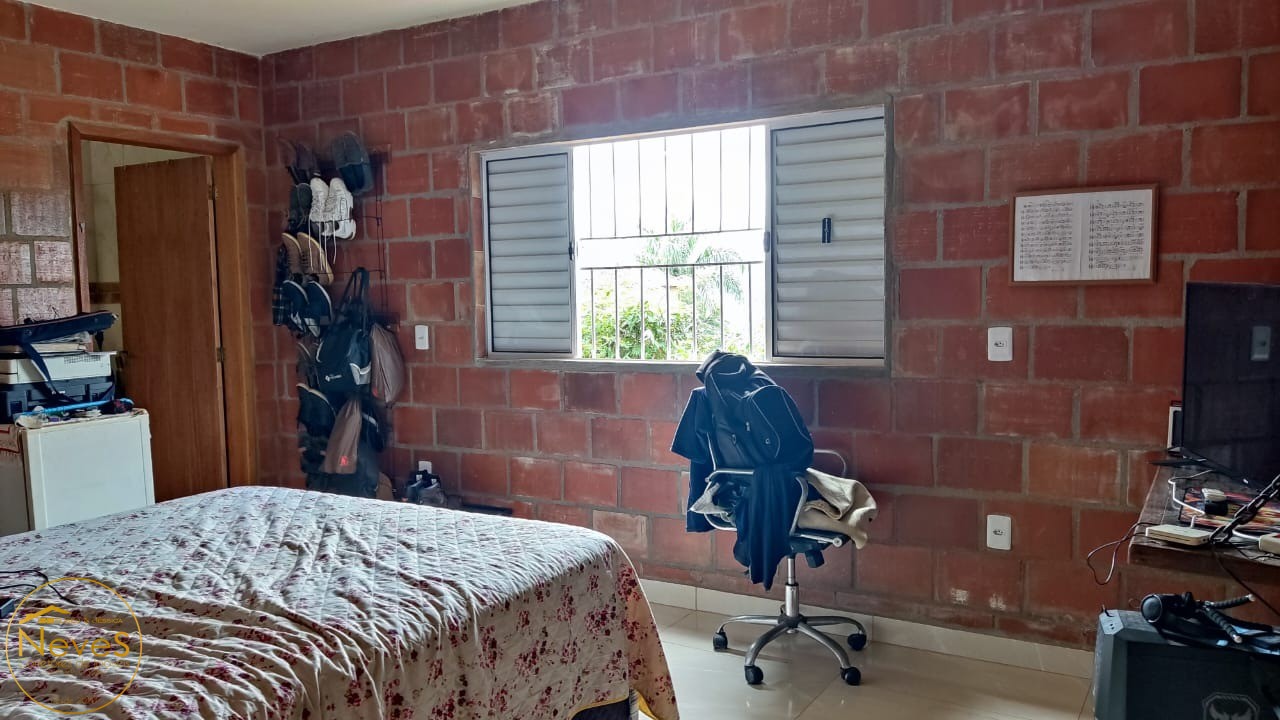 Casa à venda com 2 quartos, 2300m² - Foto 10