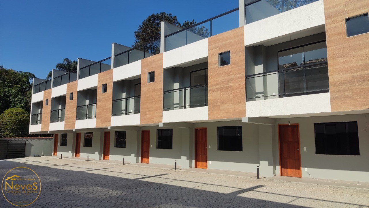 Casa à venda com 2 quartos, 199m² - Foto 1