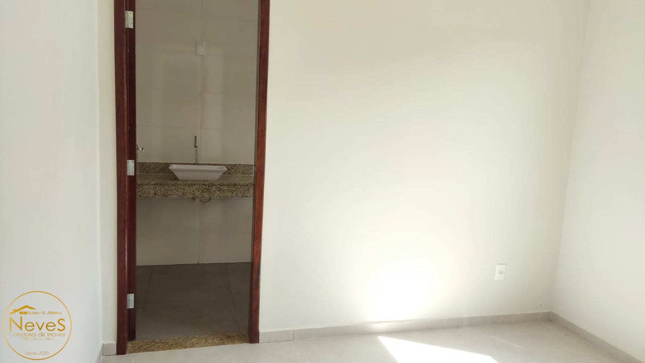 Casa à venda com 3 quartos, 293m² - Foto 4