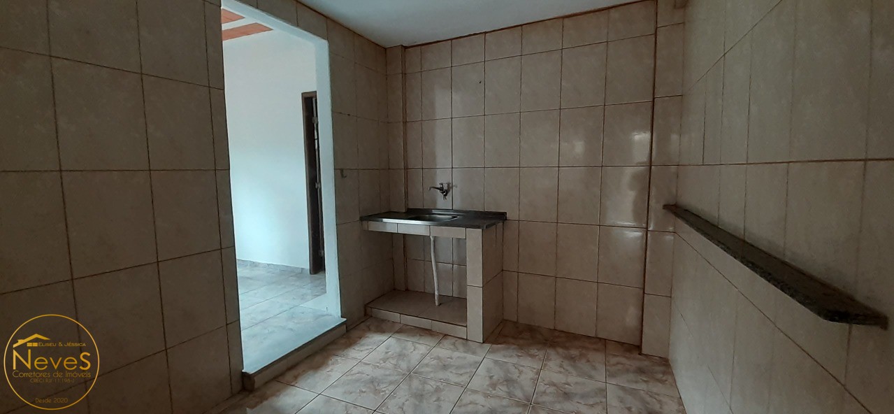 Casa à venda com 7 quartos, 300m² - Foto 9