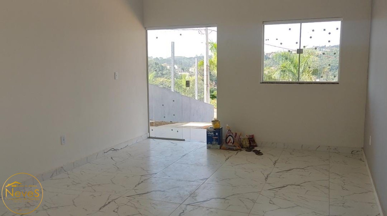 Casa à venda com 3 quartos, 400m² - Foto 2