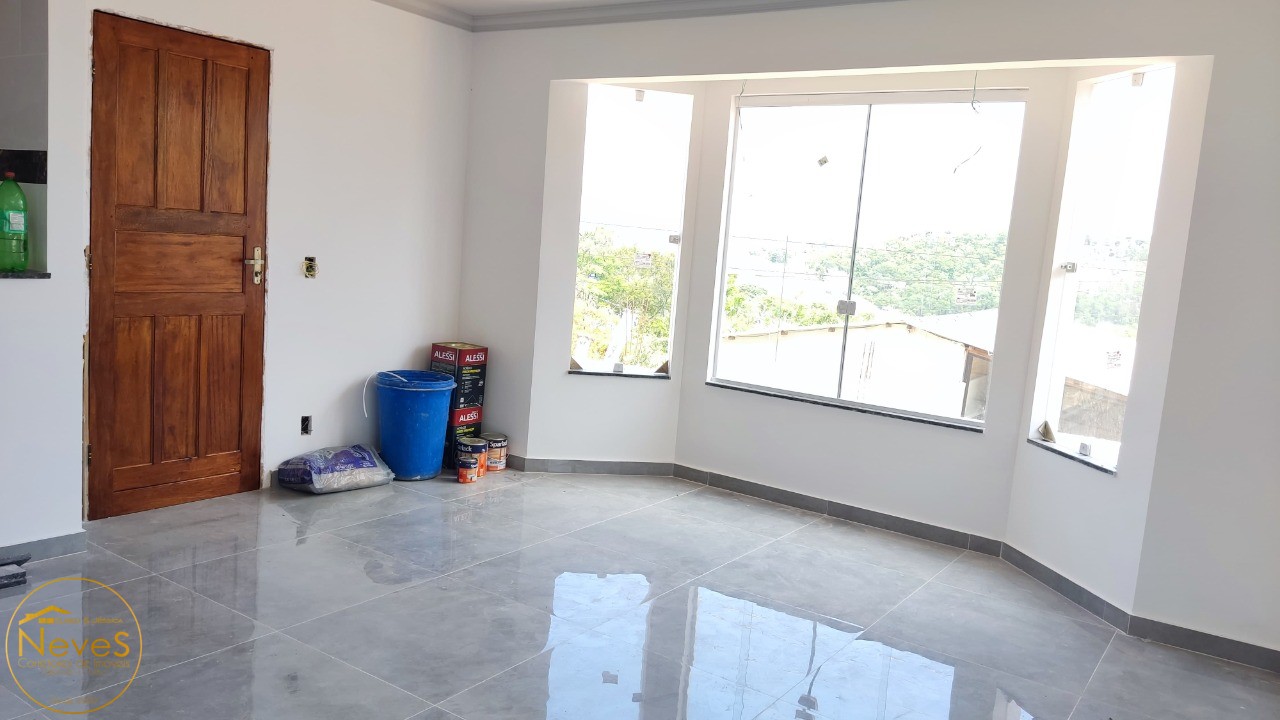 Casa à venda com 2 quartos, 280m² - Foto 4