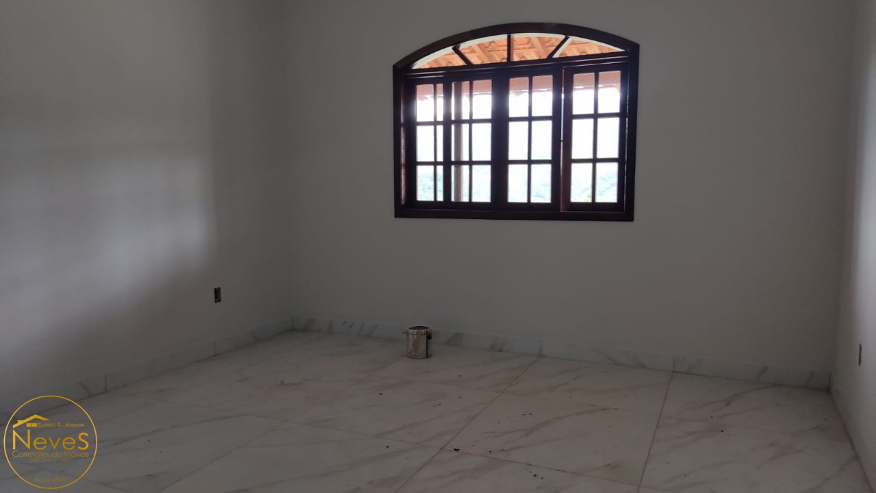 Casa à venda com 3 quartos, 400m² - Foto 7