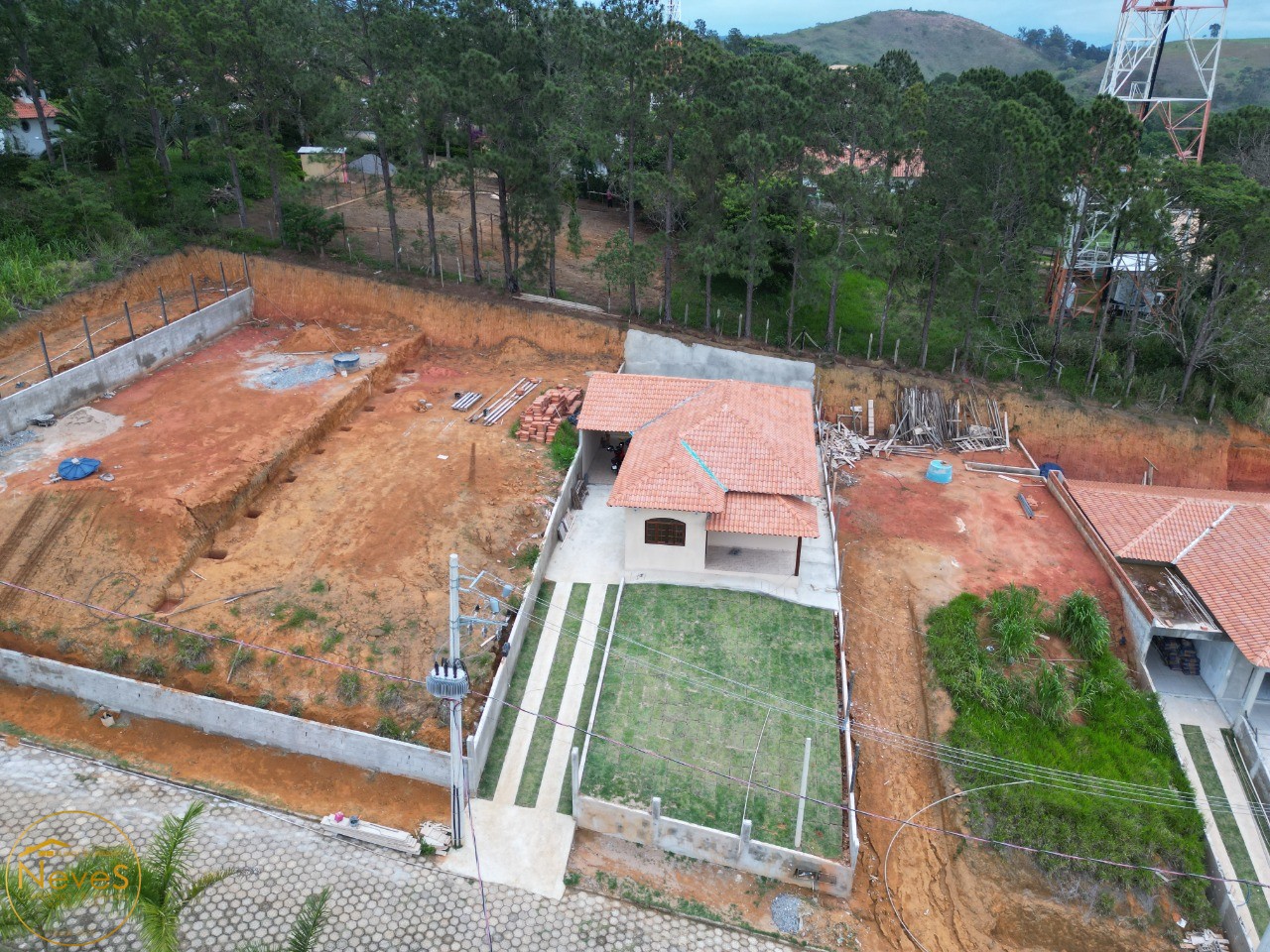 Casa à venda com 3 quartos, 400m² - Foto 3