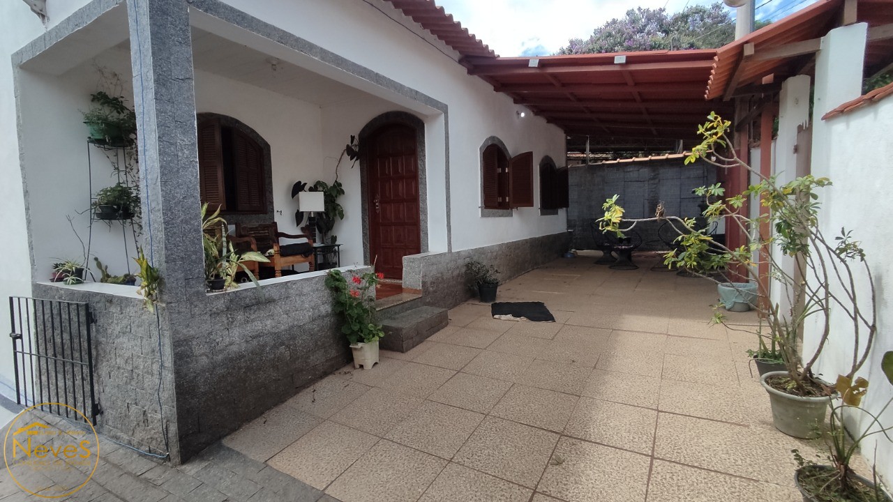 Casa à venda com 5 quartos, 546m² - Foto 1