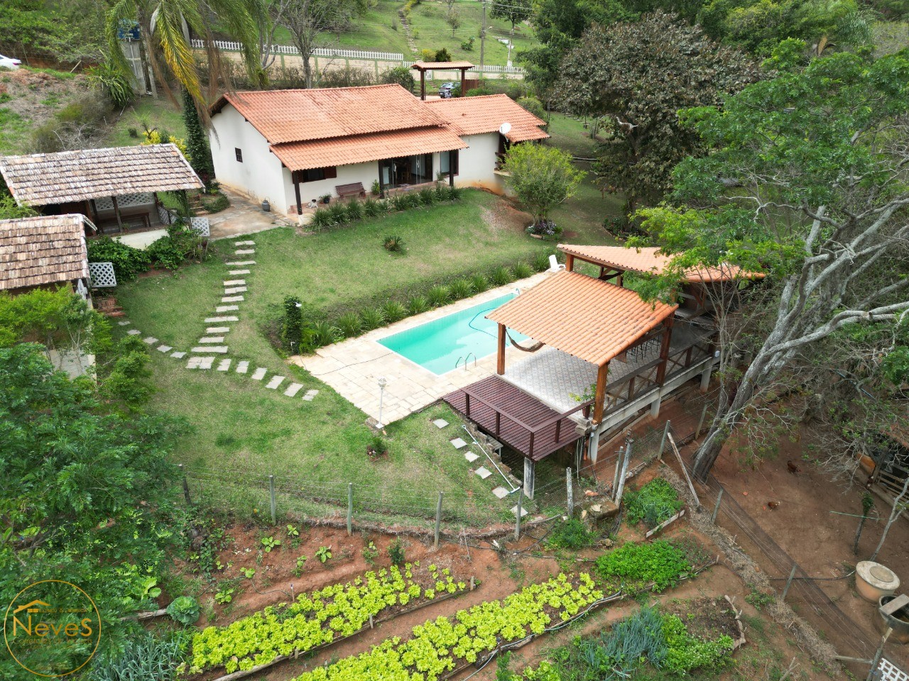 Sítio à venda com 3 quartos, 2850m² - Foto 1