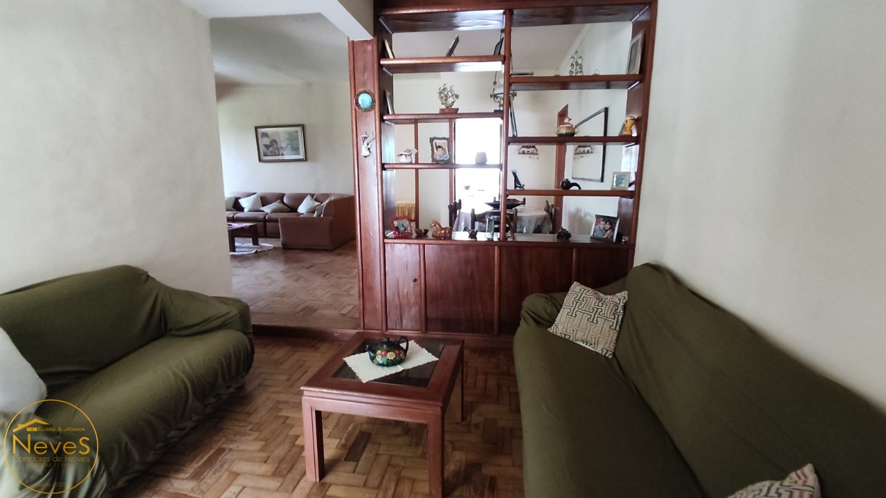 Casa à venda com 6 quartos, 2000m² - Foto 8